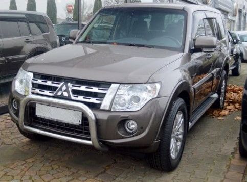 Передняя защитная дуга кенгурятник для Mitsubishi Pajero 2007 +