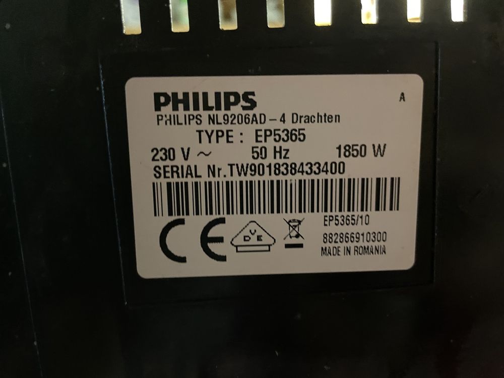 Ekspres do kawy ciśnieniowy automatyczny Philips EP365 srebrny