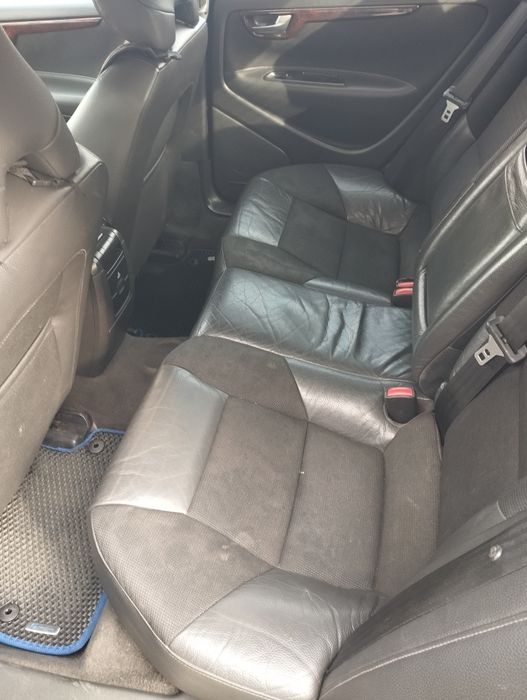 Автомобіль Volvo