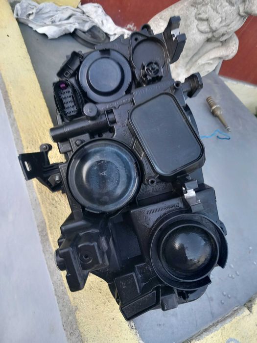 Otica do lado esquerdo para Aud A4