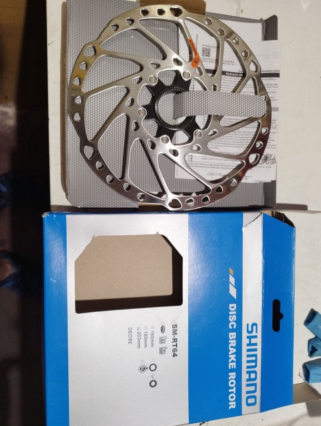 Tarcza Shimano SM-RT64 203 mm 8" prawie nowa