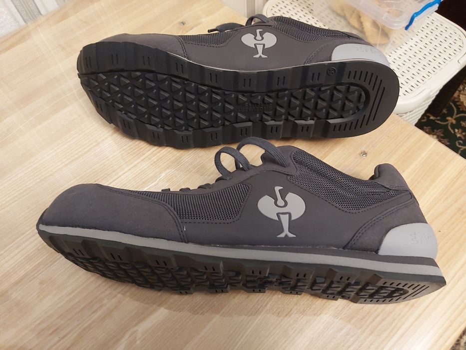 Кроссовки Strauss Engelbert, 49-51 размер, стелька 31-32 см , НОВЫЕ !!