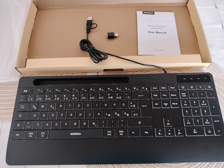 Teclado Seenda KBL3 com Iluminação LED e Apoio de Pulso – KOE200