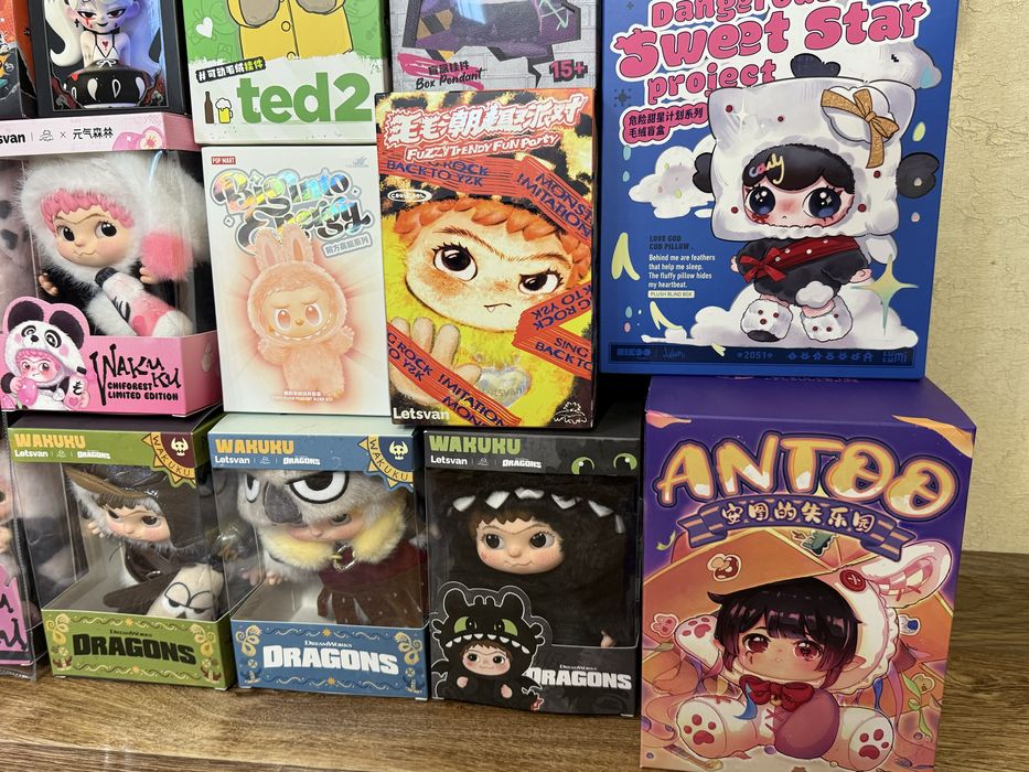 Блайндбокс Blindbox Miniso, POP MART, Wakuku, Azuki, Labubu