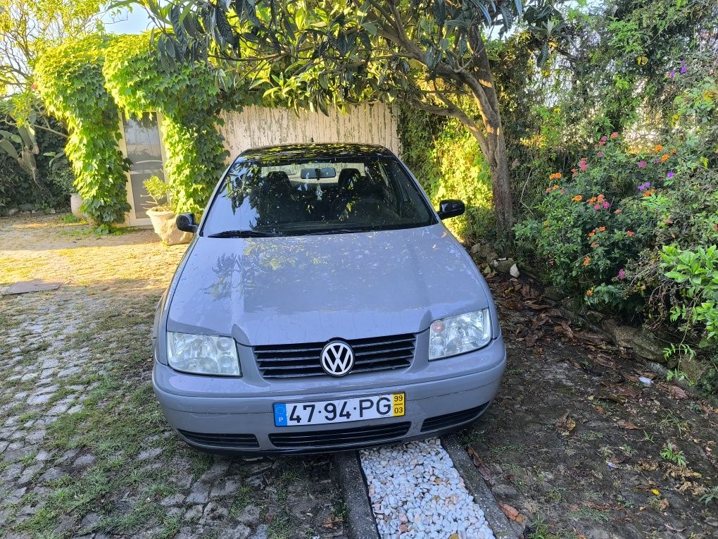 Volkswagen BORA 1.9 TDI 110 CV