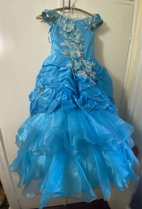 Випускна сукня для дівчинки