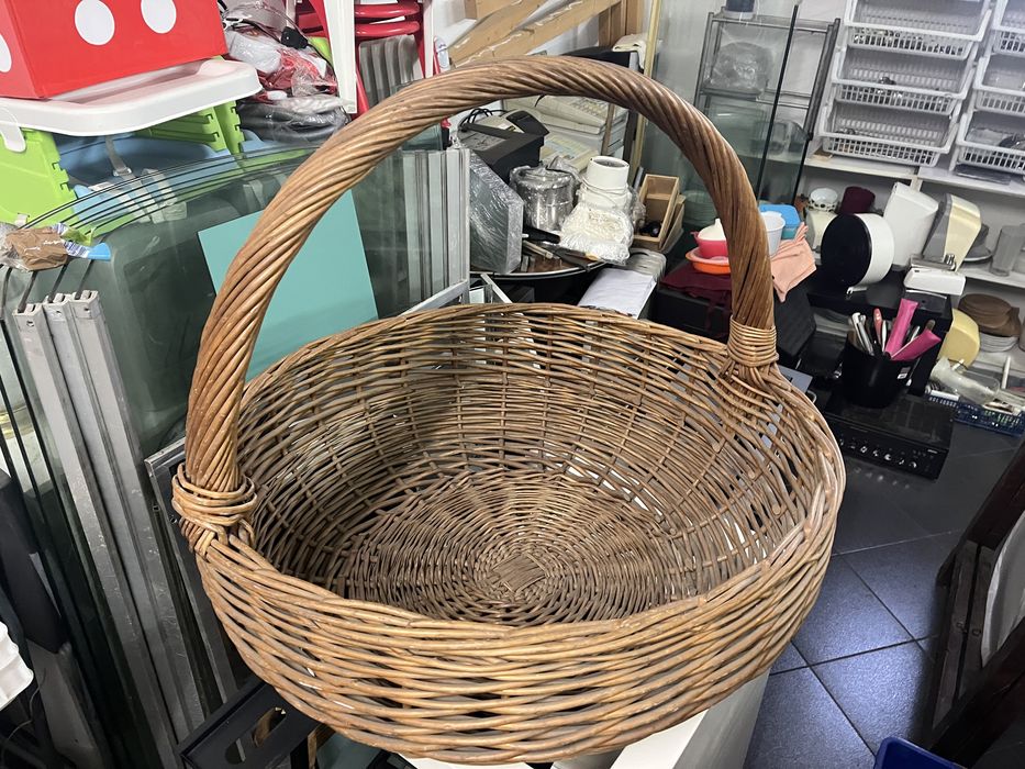 Cesto em verguinha com Asa 70cm de diametro e 65 cm de altura