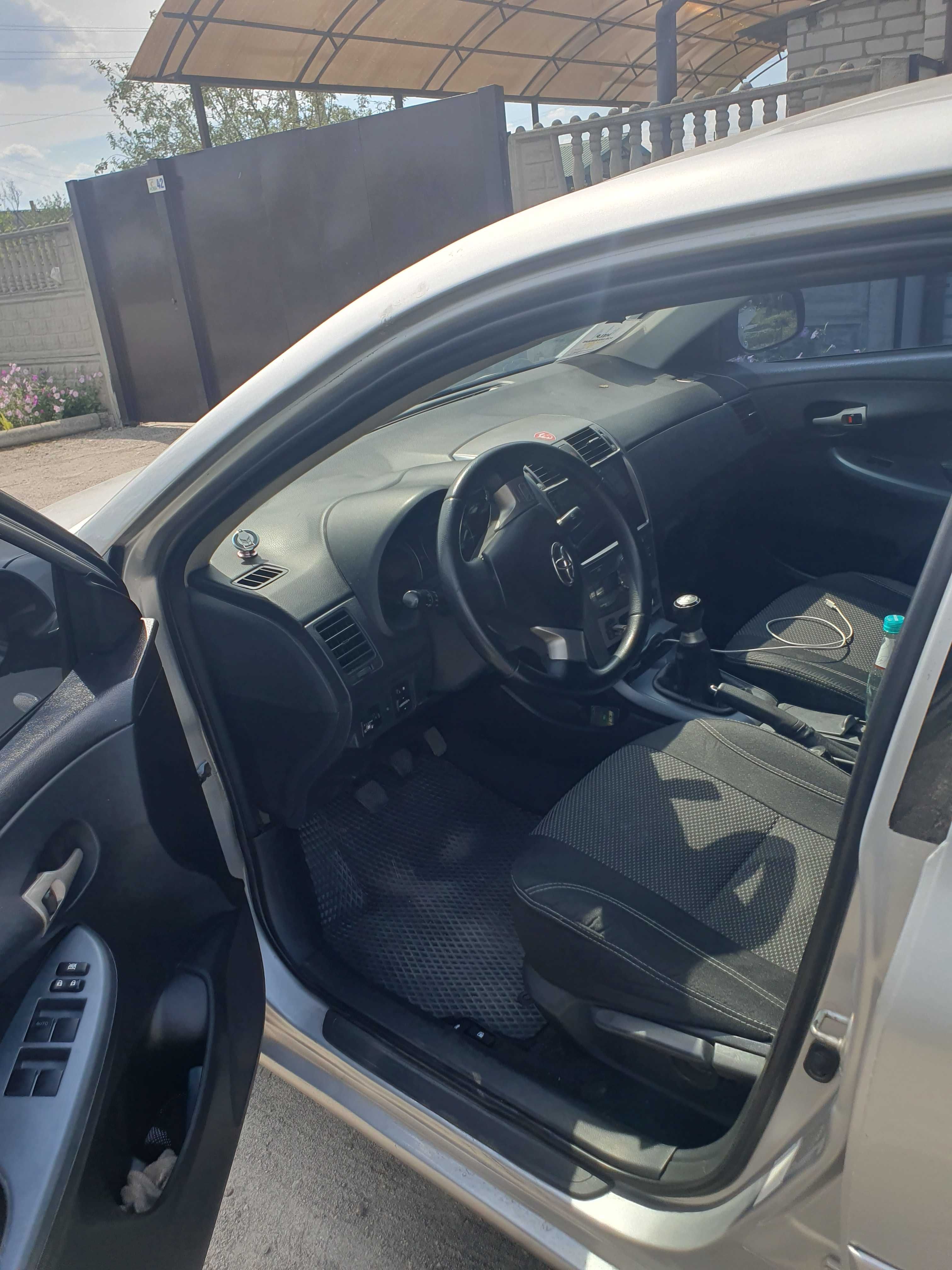 Toyota Corolla 2008г