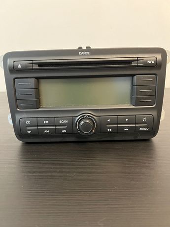 Skoda Fabia II Romster Radio Dance