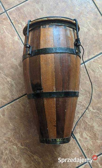 Atabaque rodzaj jednomembranowego bębna z Brazylii instrument Capoeiry