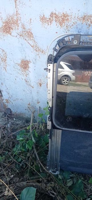 Люк Toyota Rav 4 з 2006 по2010
