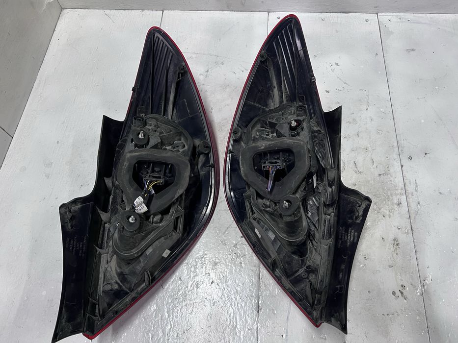 Стоп сигнал ліхтар Corsa D фара задня права ліва