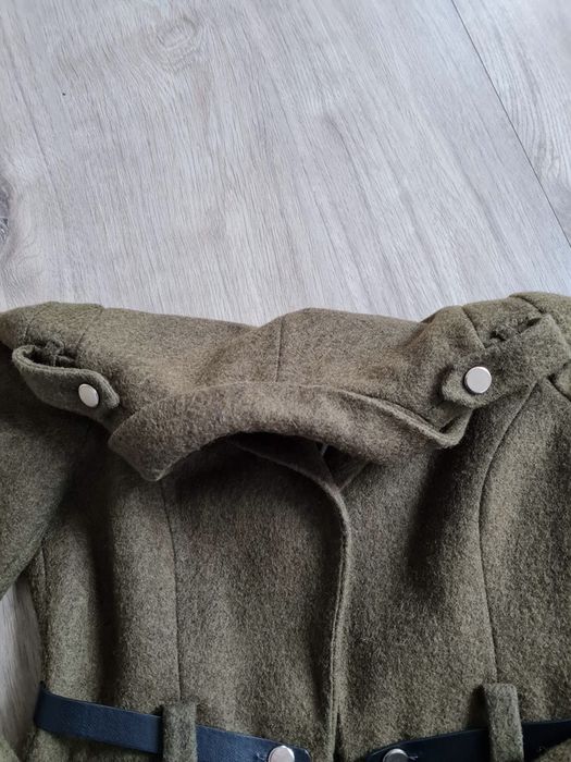 Marynarka w kolorze khaki