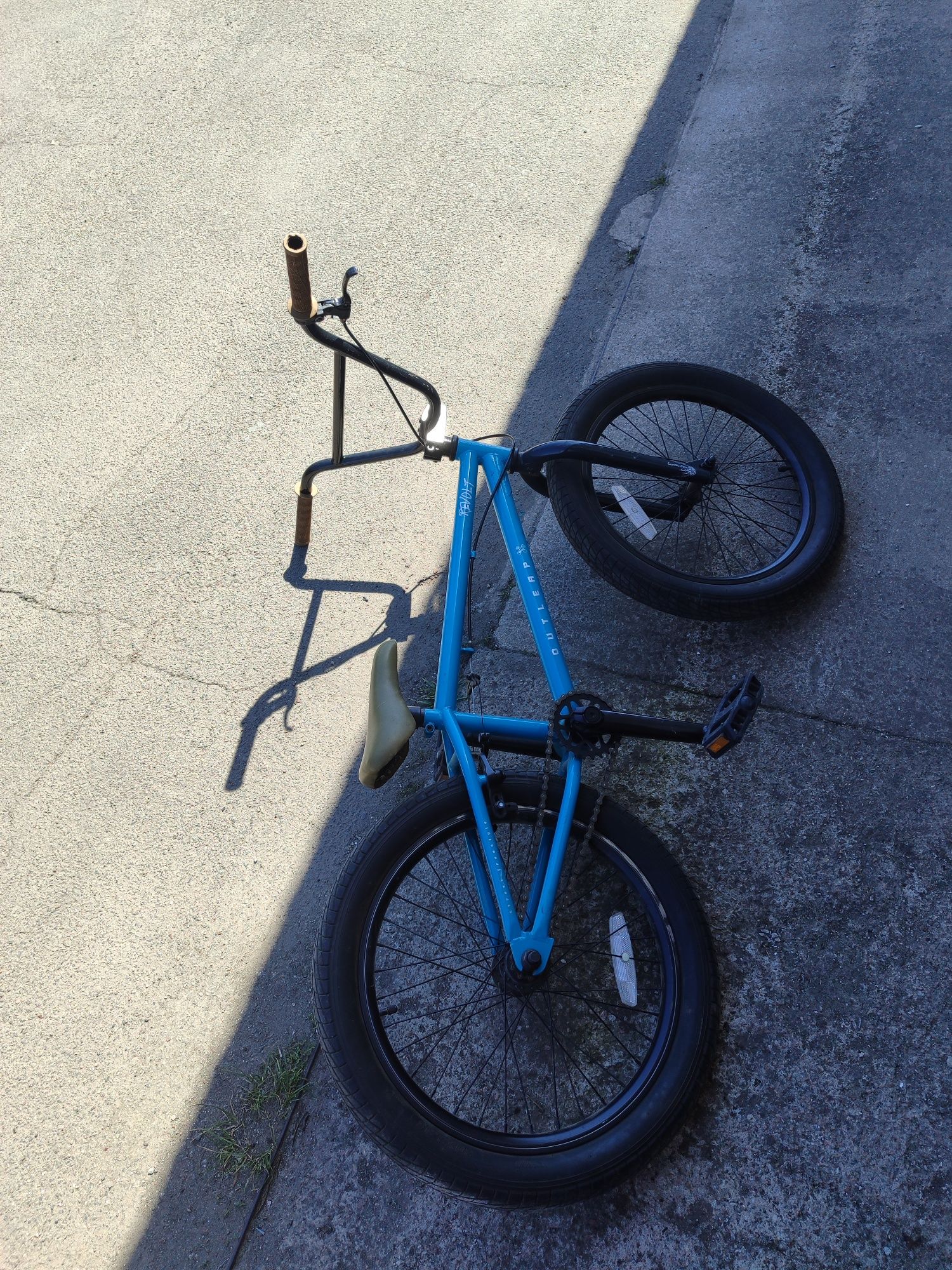 Велосипед BMX outleap revolt