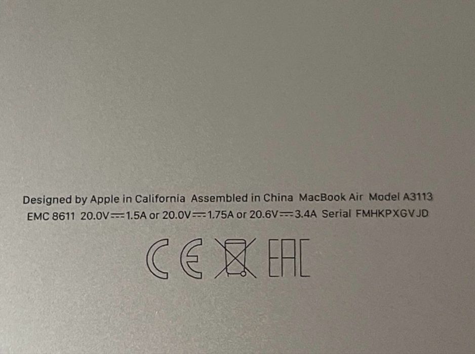 Матриця тріснута на MacBook Air 13 2024 M3/M2