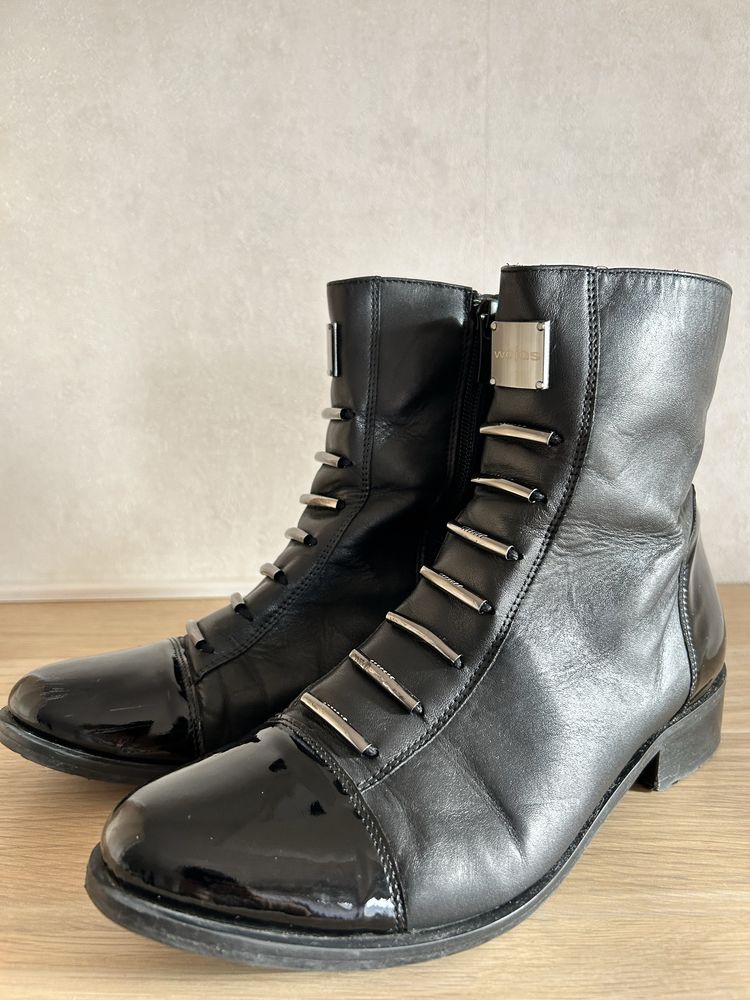 Buty botki Wojas czarne r. 39