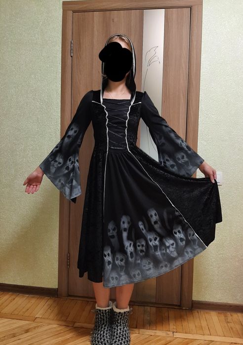 Продам елементи декору та одягу на Хеллоуін