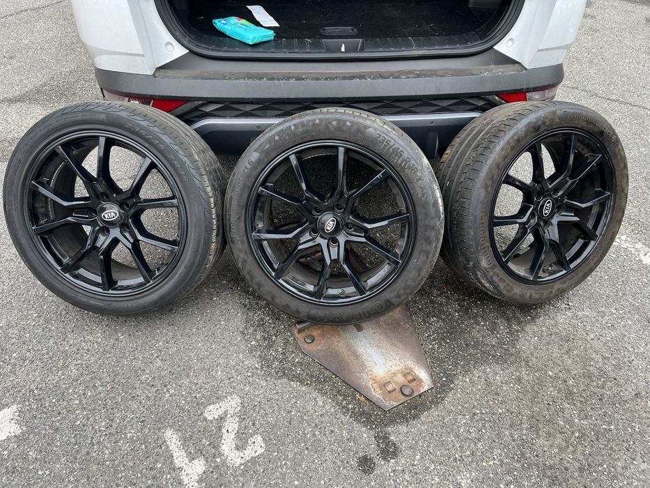 Продам 3 (ТРИ) диски з резиною 235/45 r18