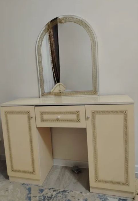 Стол Стелла трюмо