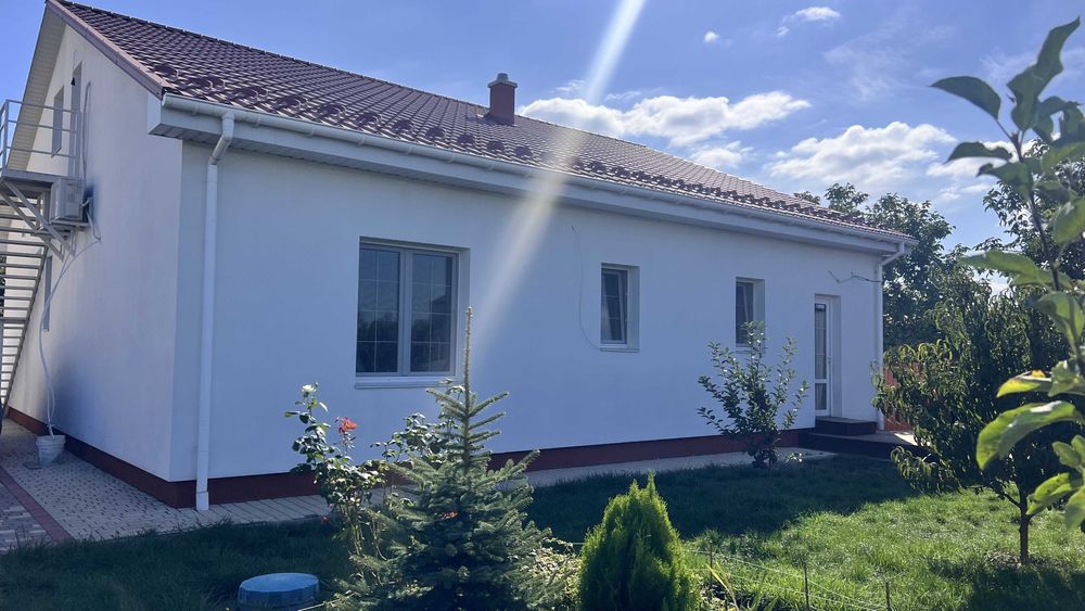 Продается современный и уютный дом в живописном селе Молодежное.