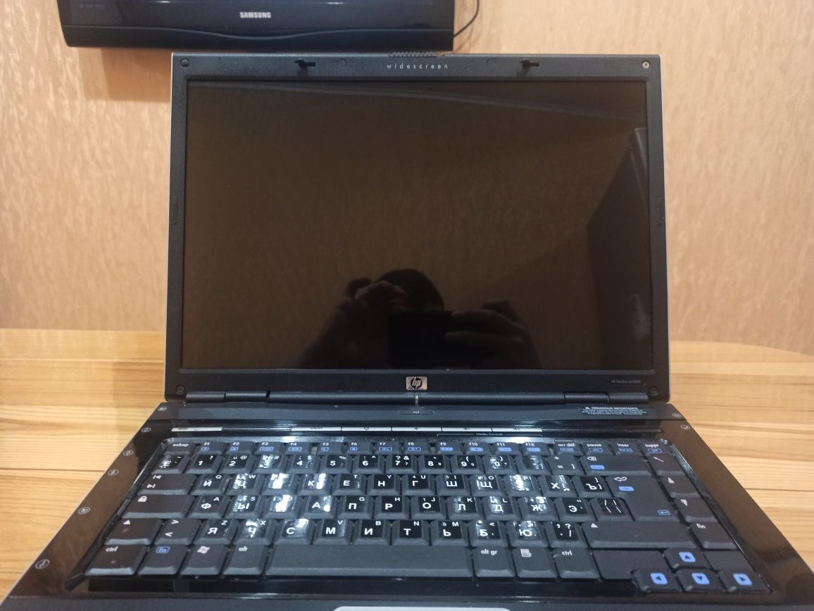 Ноутбук HP 15" СКИДКА AMD 3300+ 2 GHZ, 1 Gb оперативки, Видеокарта ATI