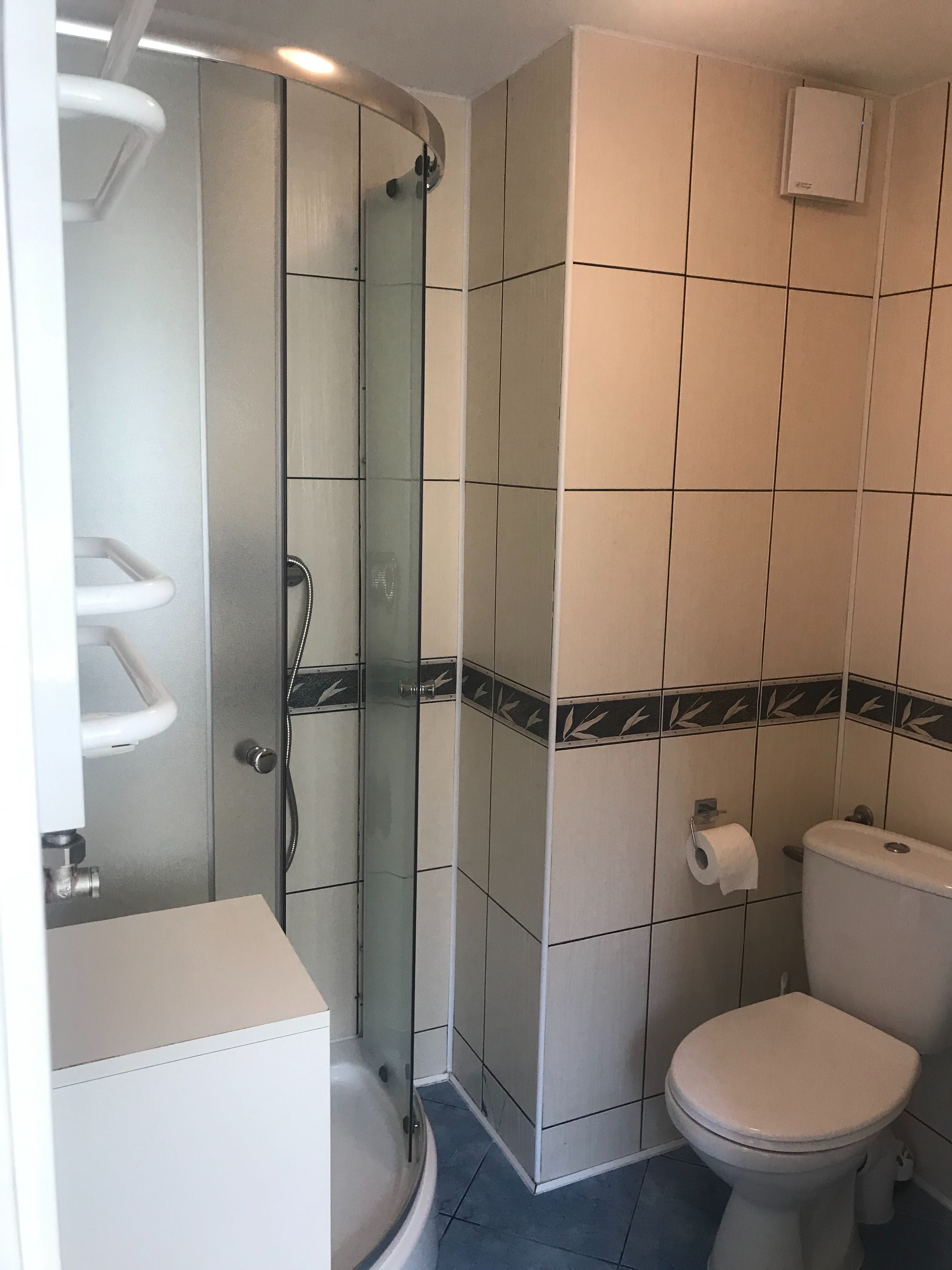 Apartament do wynajęcia oraz pokój jedno osobowy z łazienką