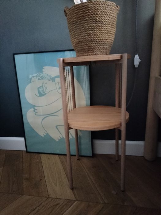 Stolik nocny okragly