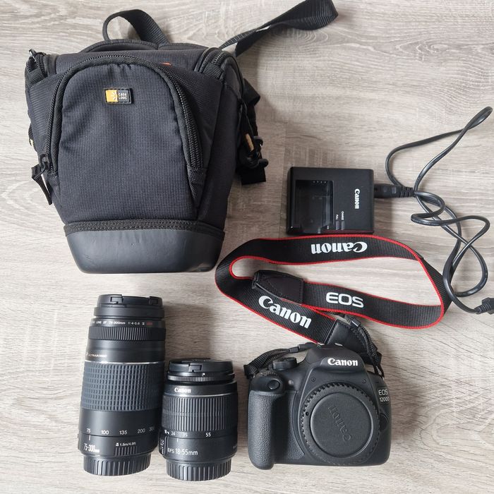 Lustrzanka Canon EOS1200D