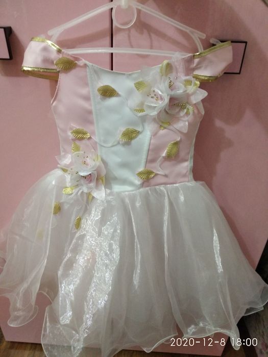 Святкова сукня для маленької принцеси