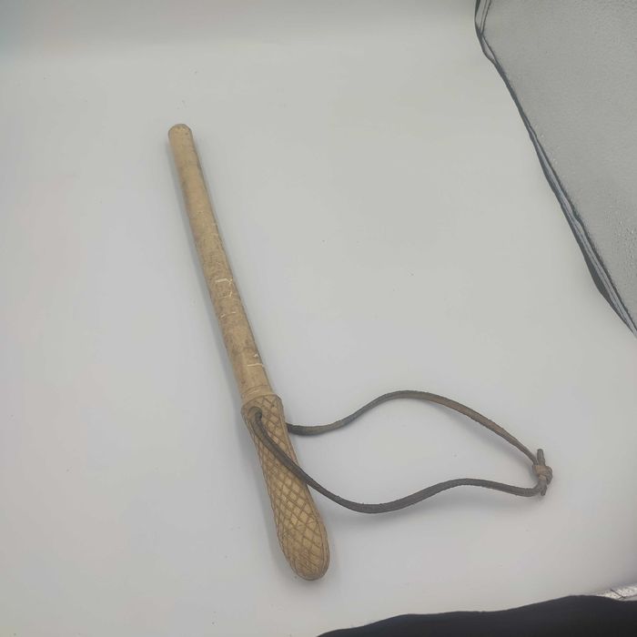 Pałka milicji mo- PRL (oryginalna)- widoczne znaki czasu