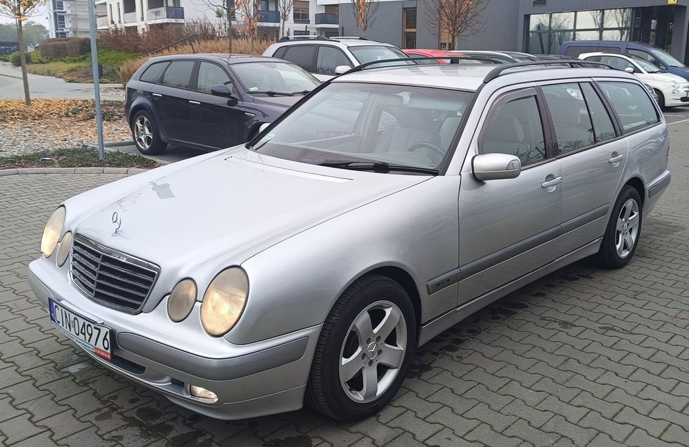 Mercedes Benz w210, 2.7cdi, automat,hak