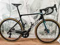 Rower szosowy KTM Revelator Alto Master Di2 ultegra 2x12  (L)