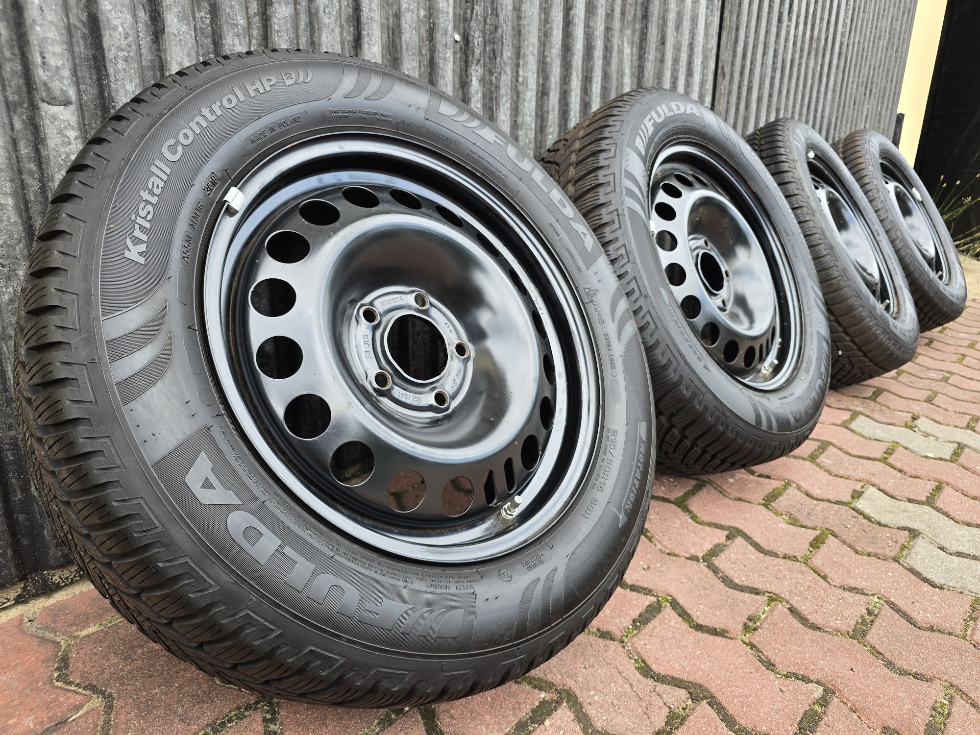 Felgi z oponami 215/60R16 Opel Astra J 4 5x115 Insignia B Zafira C 16"