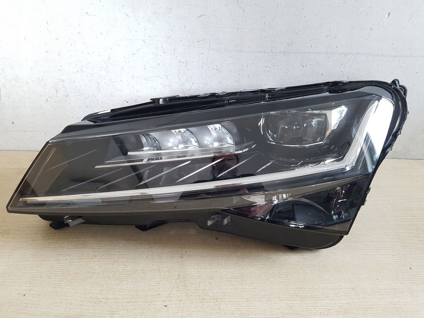 SKODA SUPERB 3 Lift 19 lewy reflektor FULL LED lampa 3V1941015E
