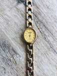 Zegarek damski szwajcarskiej marki Adriatica Swiss Made Vintage