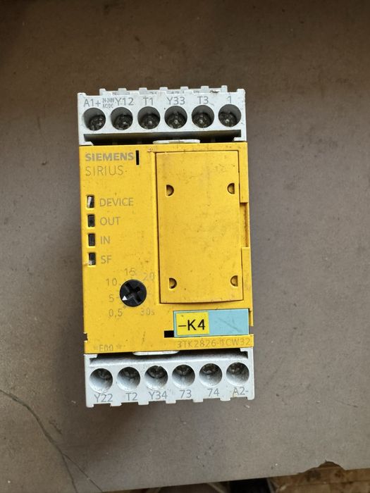 Реле безопасности Siemens 3TK2826-1CW32