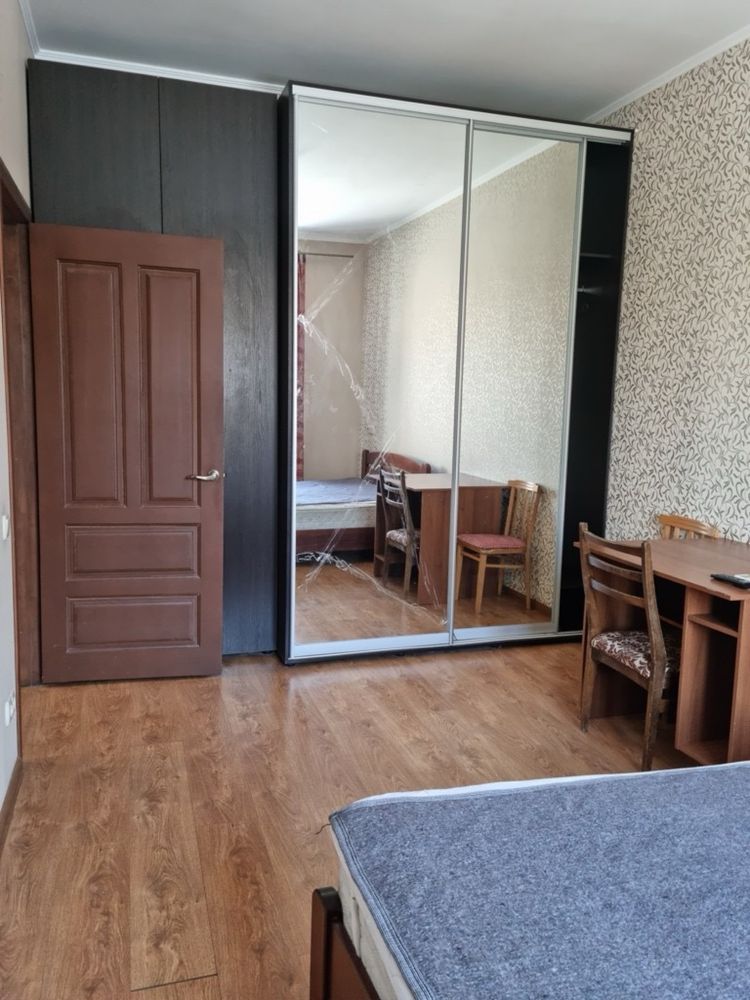 Продаж!2-кімн повнометражної кв Малий ринок
