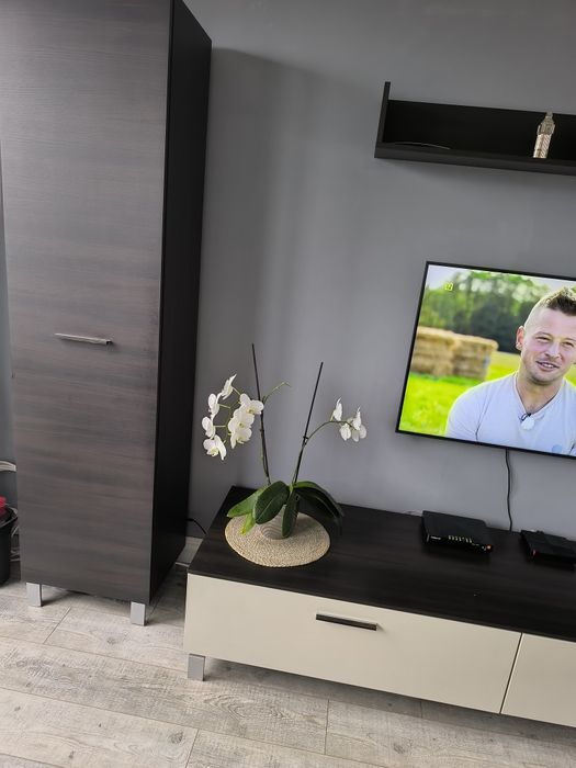 Meble Reset Black Red white