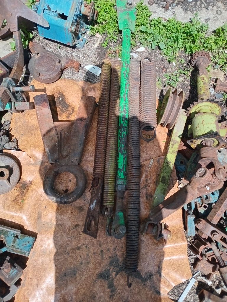 Продам ножи измельчителя CLAAS.  И лапы культиватора.