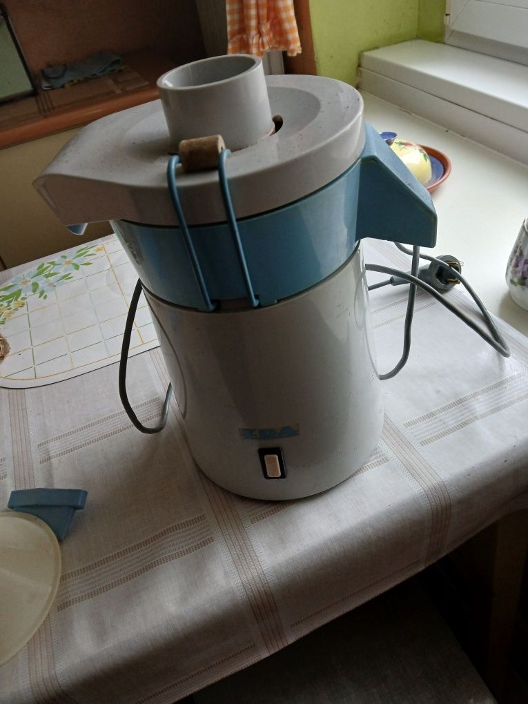 Sprzedam wirówkę do odciągania soków
