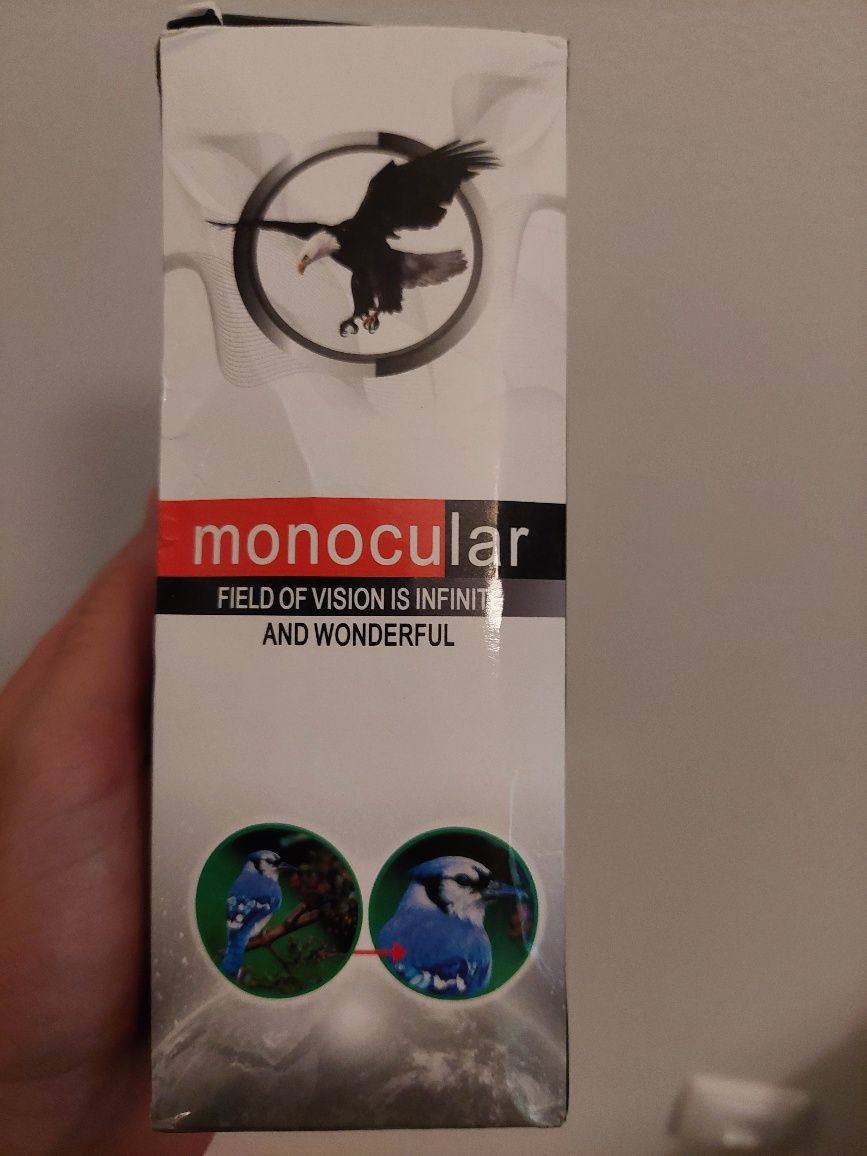 Telescópio monocular