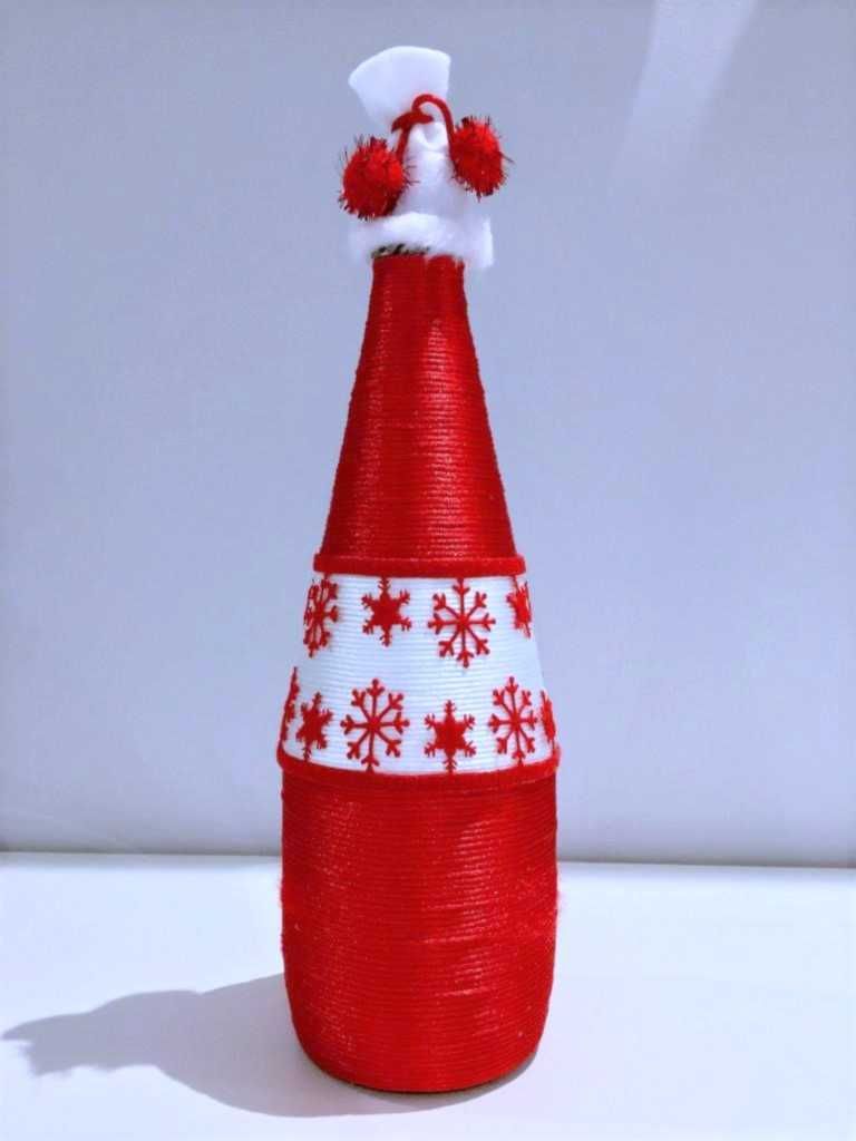 Butelka ręcznie zdobiona Boże Narodzenie Red Snowflakes 750 ml