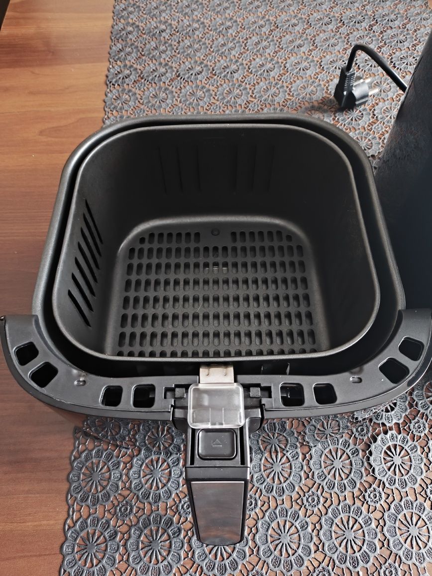SilverCrest Smart WI-FI XL AIR FRYER  2150W 5,2L