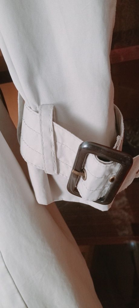 Плащ- тренч ZARA жіночий.