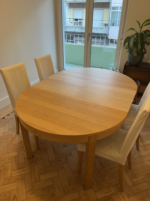Mesa e 4 Cadeiras Ikea