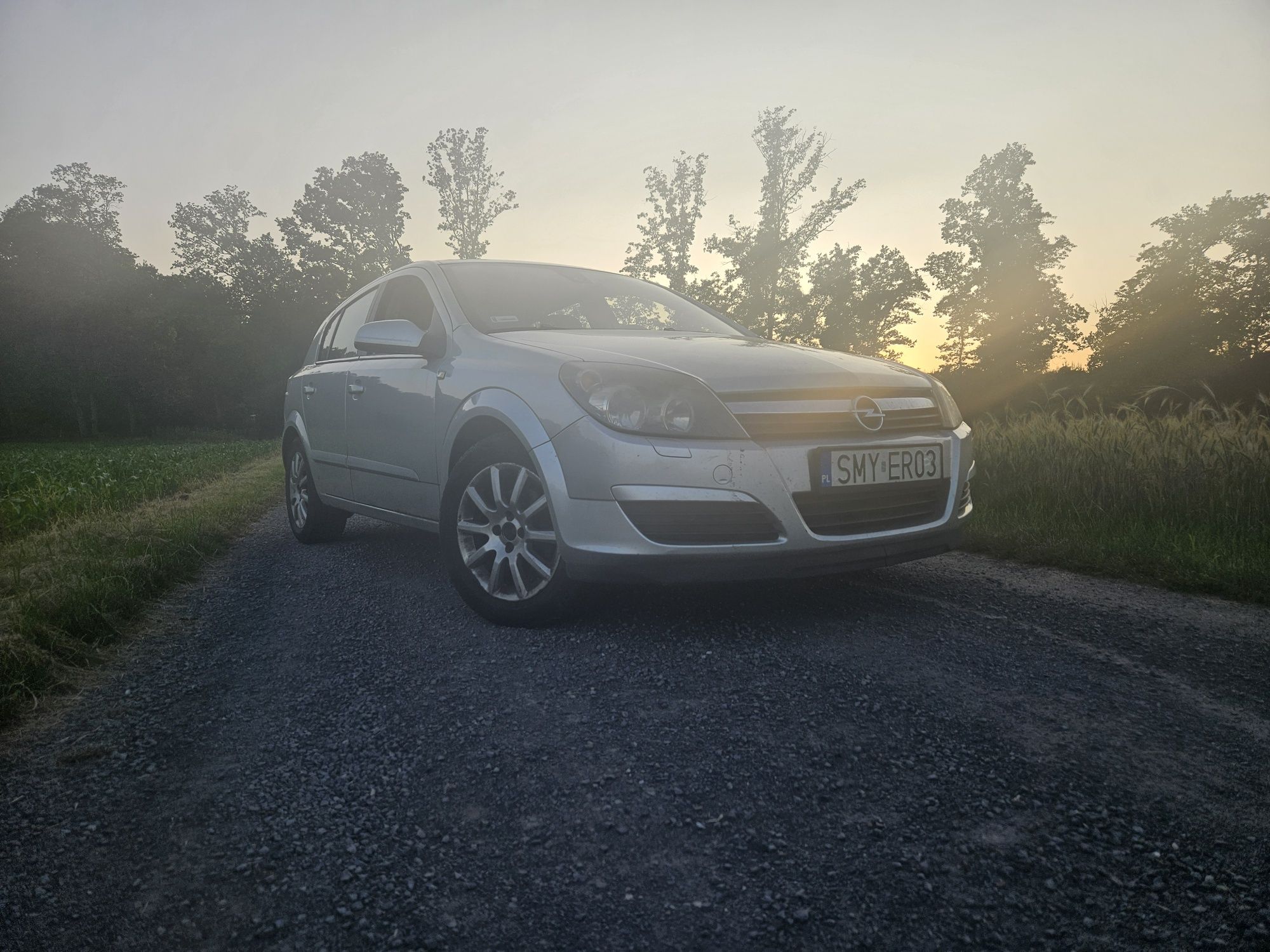 Opel Astra H * 1.6 benzyna * klima * idealna na dojazdy * 2 kpl opon