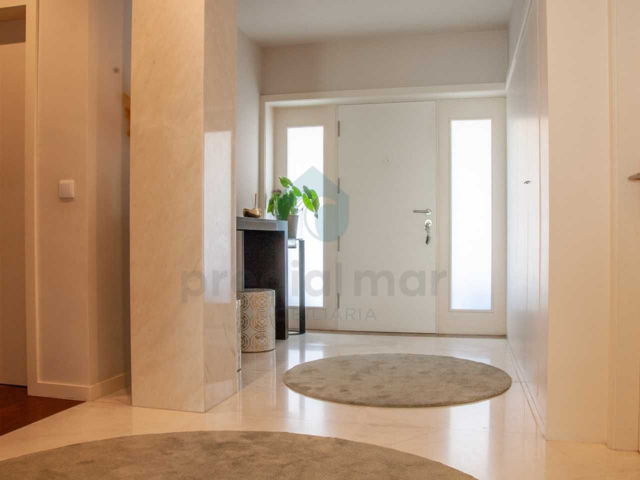 Moradia T5 Lavadores