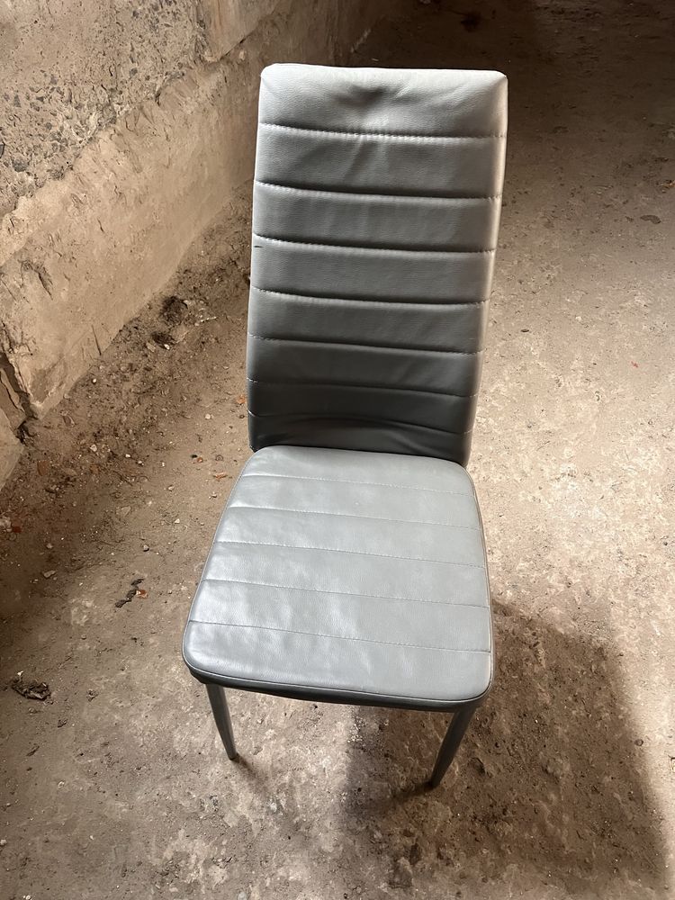 Продам б/у меблі