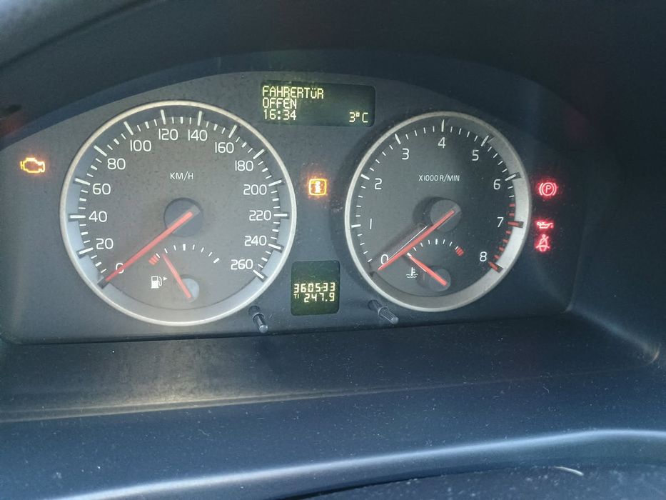 Volvo S40 2.4 benzyna + LPG – 2004 r.