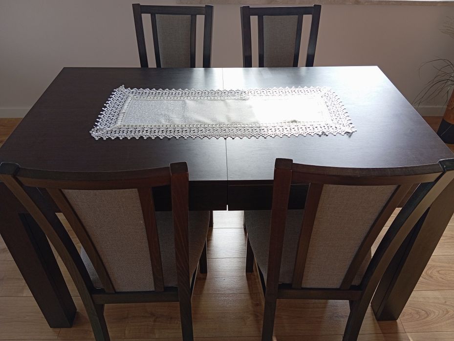 Stół do jadalni + 8 krzeseł